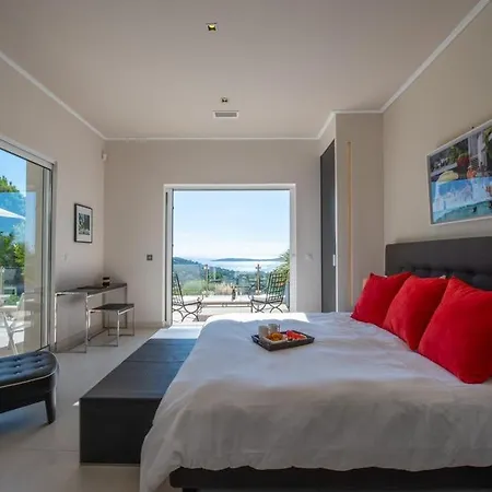Luxueuse Villa, Splendide Vue Mer Golfe Saint-tropez Grimaud